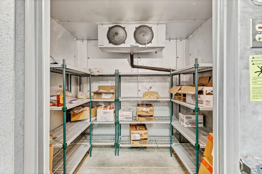 More Photos Of 2579 Douglas Ave, Brewton Restaurant For Sale