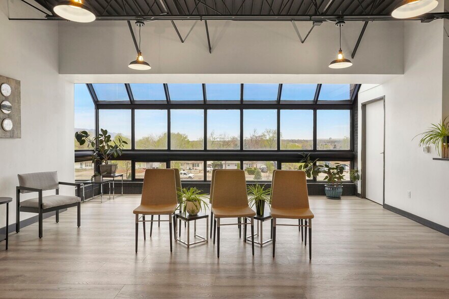 More Photos Of 1287 Lake Plaza Dr, Colorado Springs Office For Sale