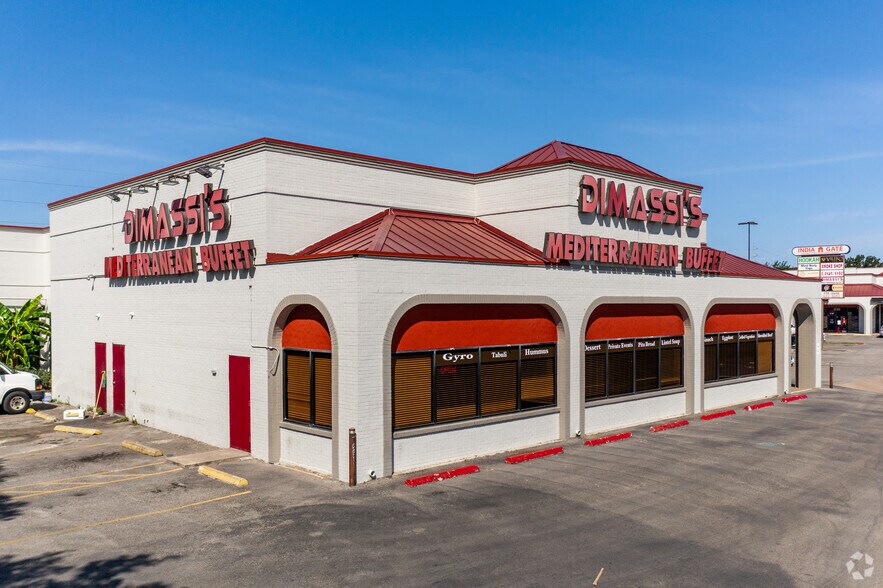 More Photos Of 12636 Research Blvd, Austin Unknown For Lease