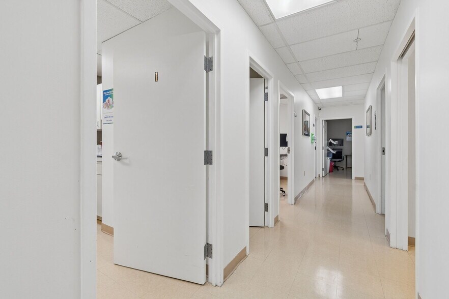 More Photos Of 4700-4708 N Habana Ave, Tampa Medical For Lease