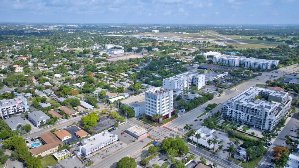 More Photos Of 225 N Federal Hwy, Pompano Beach Office For Lease