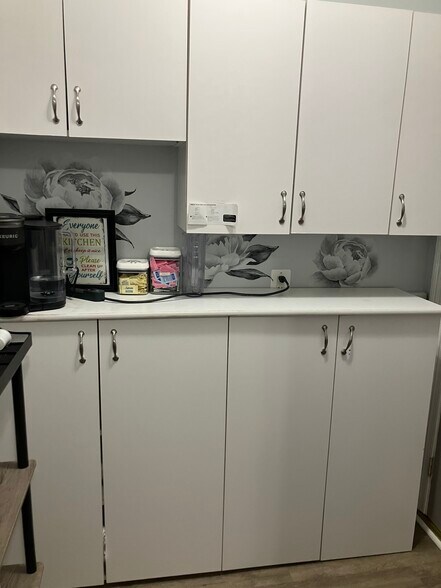 More Photos Of 417 E Diamond Ave, Gaithersburg Office Residential For Lease