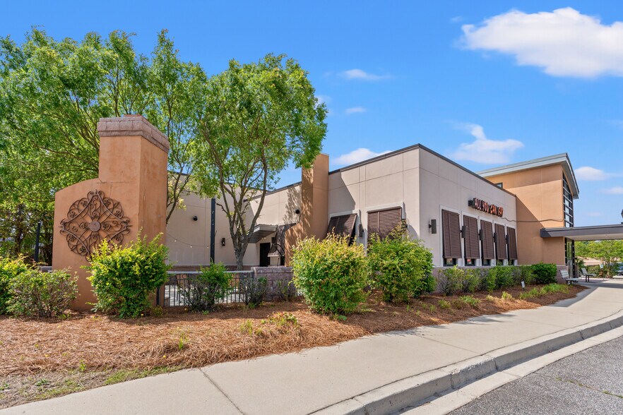 More Photos Of 801 Highway 17 S, North Myrtle Beach Restaurant For Sale