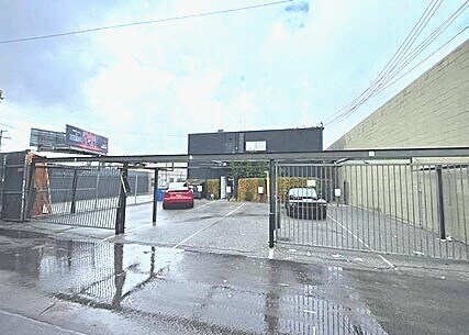 More Photos Of 818 N La Brea Ave, Los Angeles Loft Creative Space For Lease