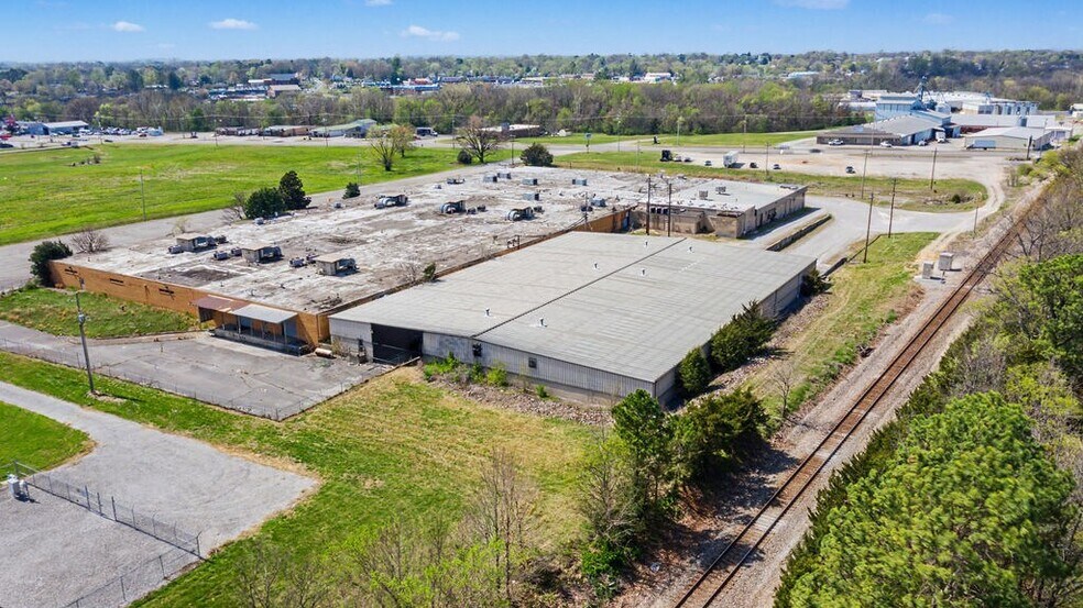 More Photos Of 1121 Skyline Dr, Hopkinsville Manufacturing For Sale