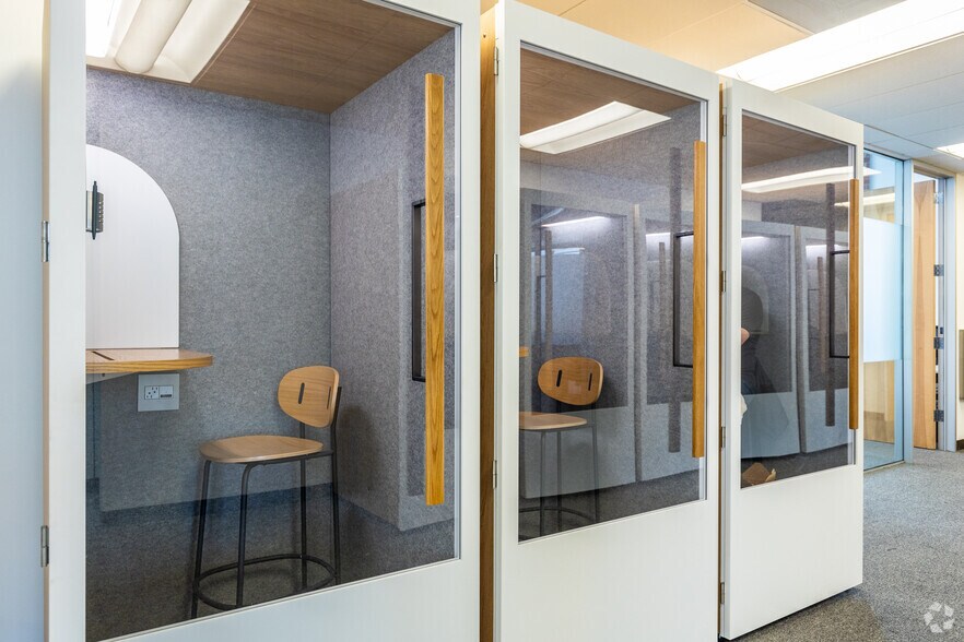 More Photos Of 77 Geary St, San Francisco Coworking Space