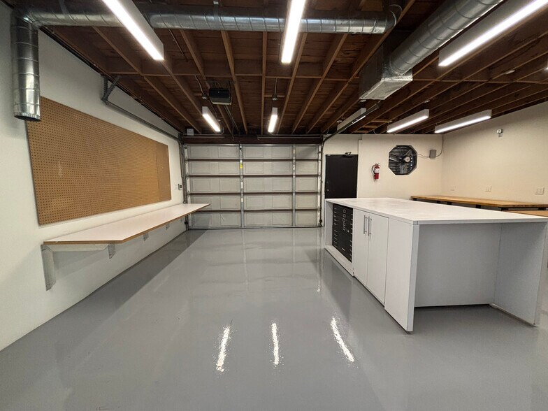 More Photos Of 3751 Robertson Blvd, Culver City Storefront Retail Office For Lease