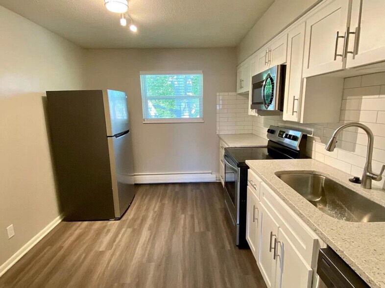 More Photos Of 2610 W 42nd Ave, Kansas City Apartments For Sale