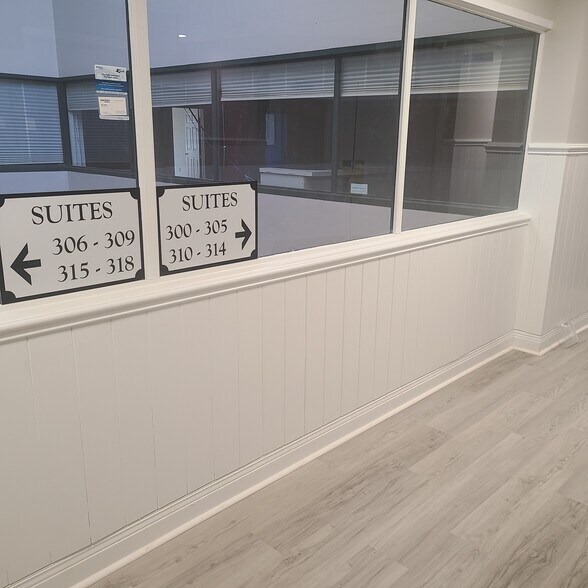 More Photos Of 32 Office Park Rd, Hilton Head Island Office For Lease