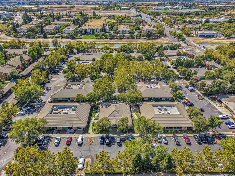 More Photos Of 1930 Del Paso Rd, Sacramento Medical For Sale