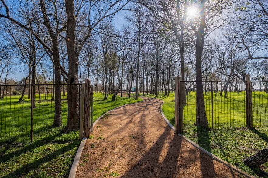 More Photos Of Elroy Rd, Del Valle Land For Sale