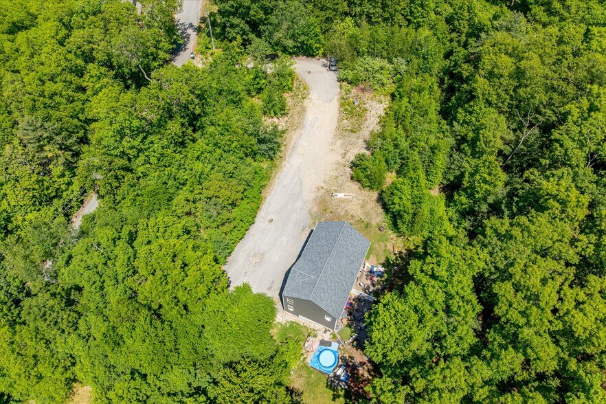 More Photos Of 115 Groveland Ave, Putnam Apartments For Sale