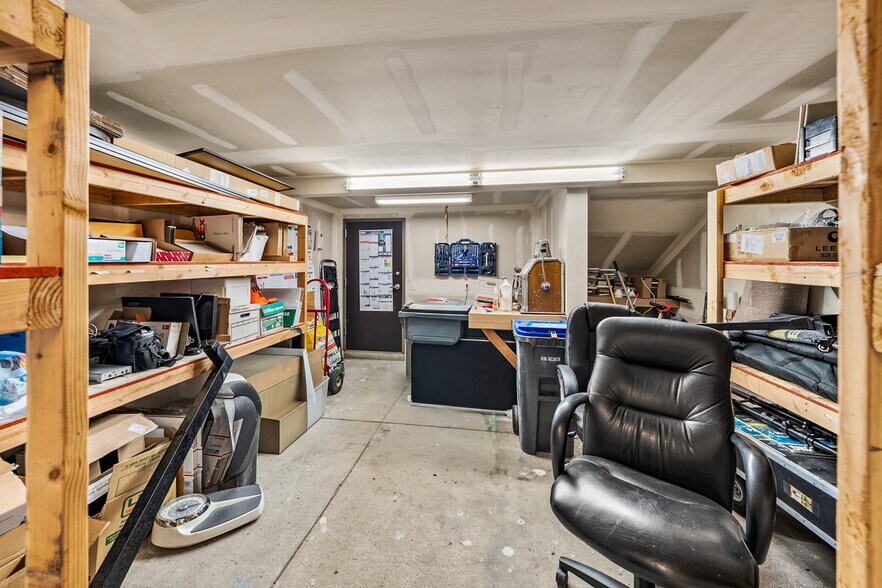 More Photos Of 3811 Crater Lake Hwy, Medford Warehouse For Sale