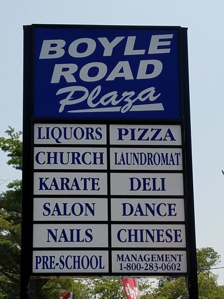 More Photos Of 357-379 Boyle Rd, Selden Restaurant For Lease