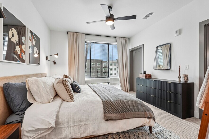 More Photos Of 3558 Elm St, Atlanta Apartments For Lease