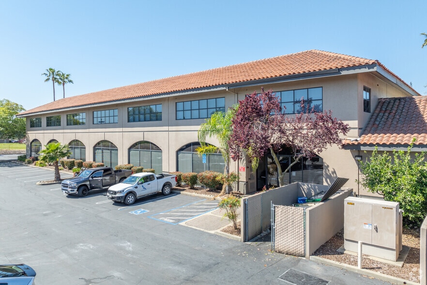 More Photos Of 2901 Sunrise Blvd, Rancho Cordova Unknown For Lease