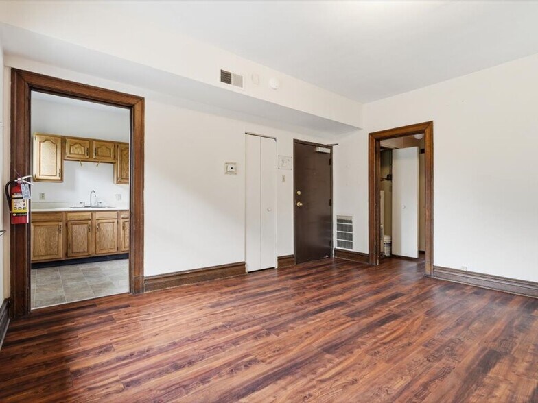More Photos Of 215 S Braddock Ave, Pittsburgh Apartments For Sale