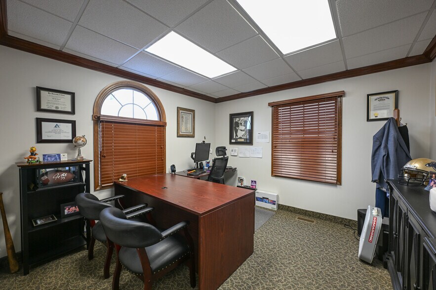 More Photos Of 312 N Cleveland Massillon Rd, Akron Medical For Lease