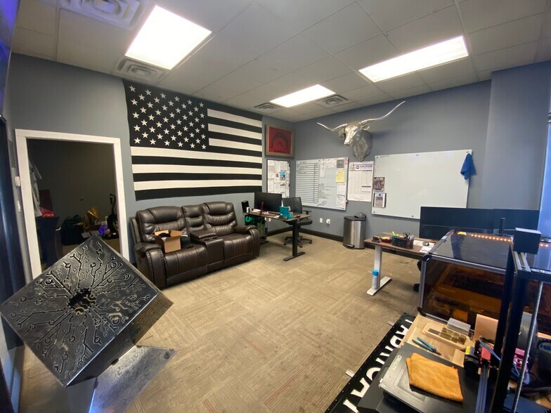 More Photos Of 29080 -29092 Krentel Rd, Lacombe Flex For Sale