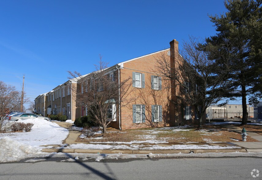 More Photos Of 4700 Stamp Rd, Marlow Heights General Retail For Lease