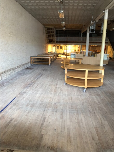 More Photos Of 419 Saint George St, Gonzales Storefront For Sale