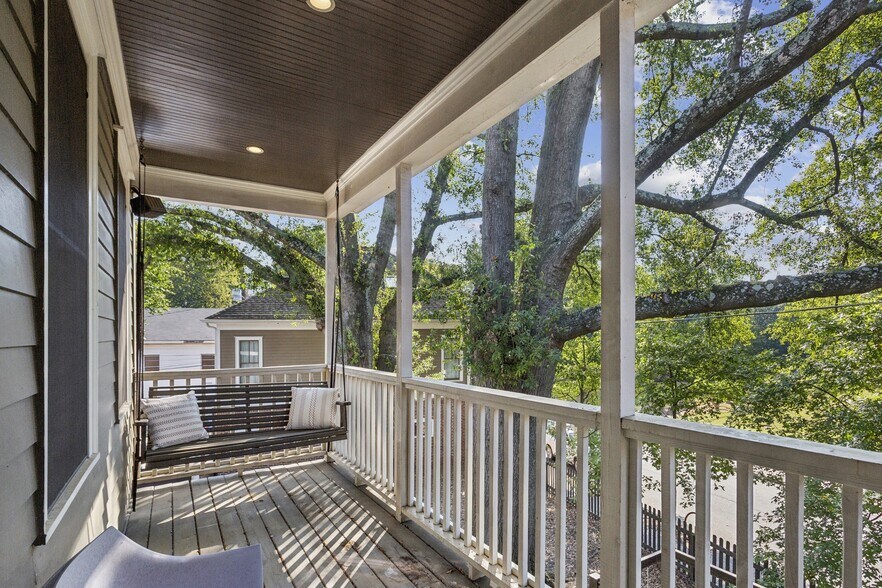 More Photos Of 692 Kirkwood Ave SE, Atlanta Storefront Retail Residential For Sale