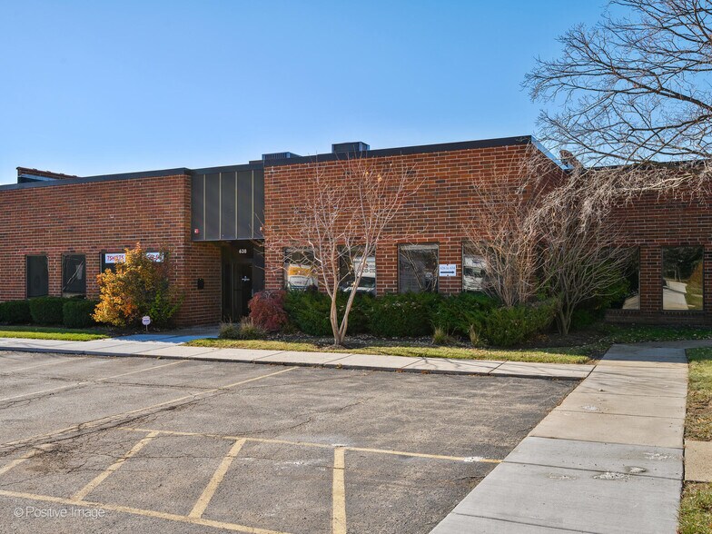 More Photos Of 610-642 Anthony Trl, Northbrook Light Distribution For Sale