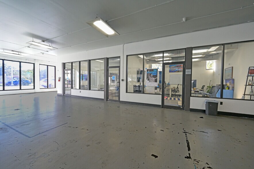 More Photos Of 101 NE 79th St, Miami Loft Creative Space For Lease