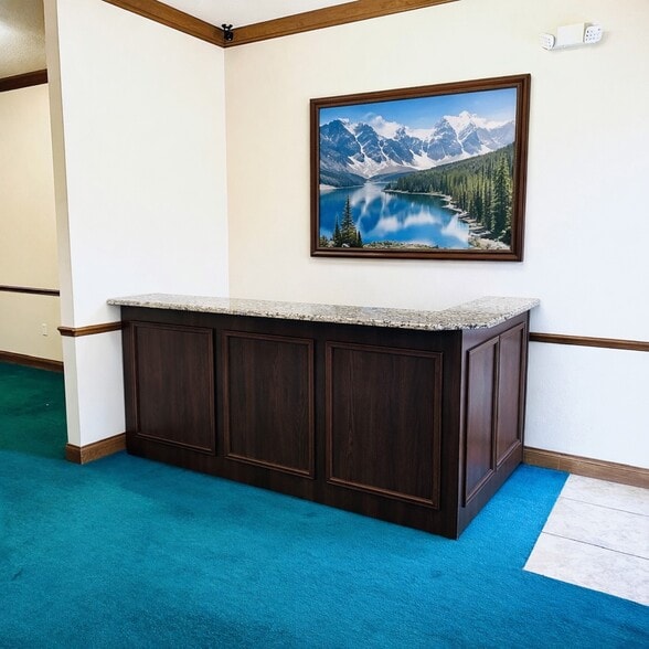 More Photos Of 5115 S Lakeland Dr, Lakeland Office For Lease