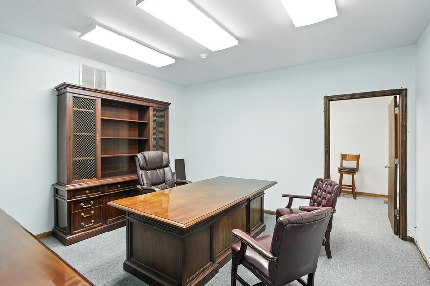 More Photos Of 32-34 W Burlington Ave, Westmont Office For Sale