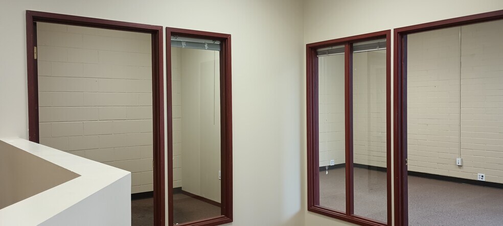 More Photos Of 5611 196th St SW, Lynnwood Freestanding For Lease