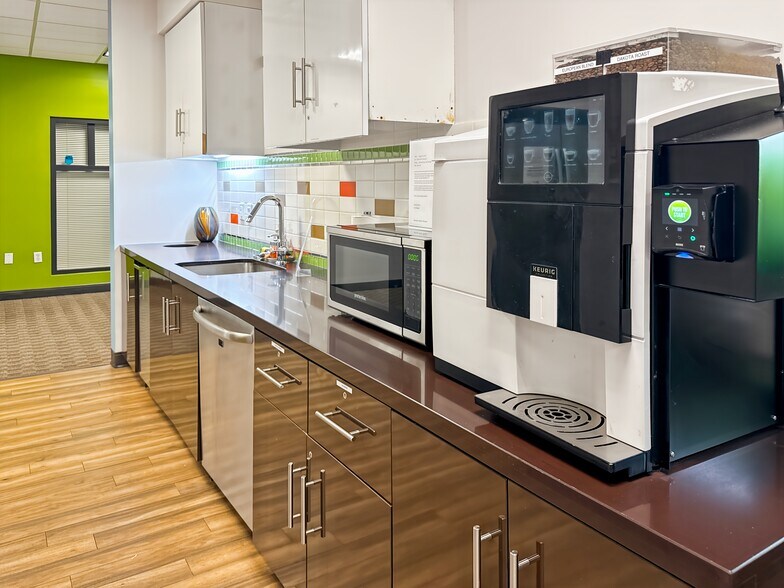 More Photos Of 433 Plaza Real, Boca Raton Coworking Space