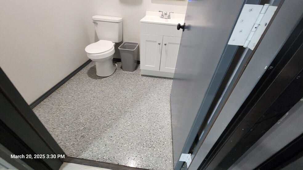 More Photos Of 4516 County Rd 130, Midland Warehouse For Sale