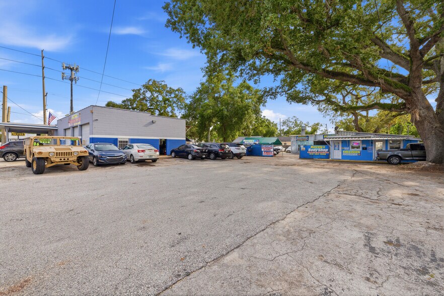 More Photos Of 6200 N Nebraska Ave, Tampa Auto Repair For Sale