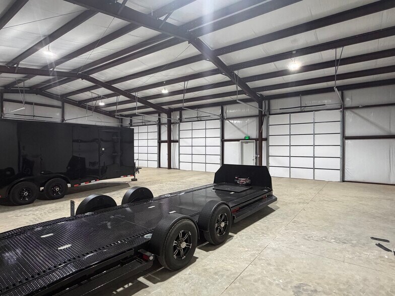 More Photos Of 6870 Rendon Bloodworth, Fort Worth Industrial For Sale