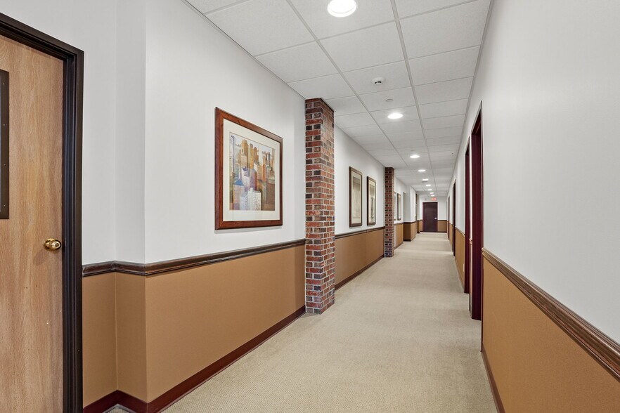 More Photos Of 309 Court Ave, Des Moines Office For Lease
