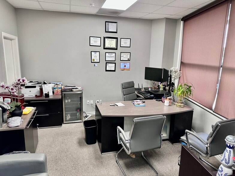 More Photos Of 12065 Paramount Blvd, Downey Storefront For Lease