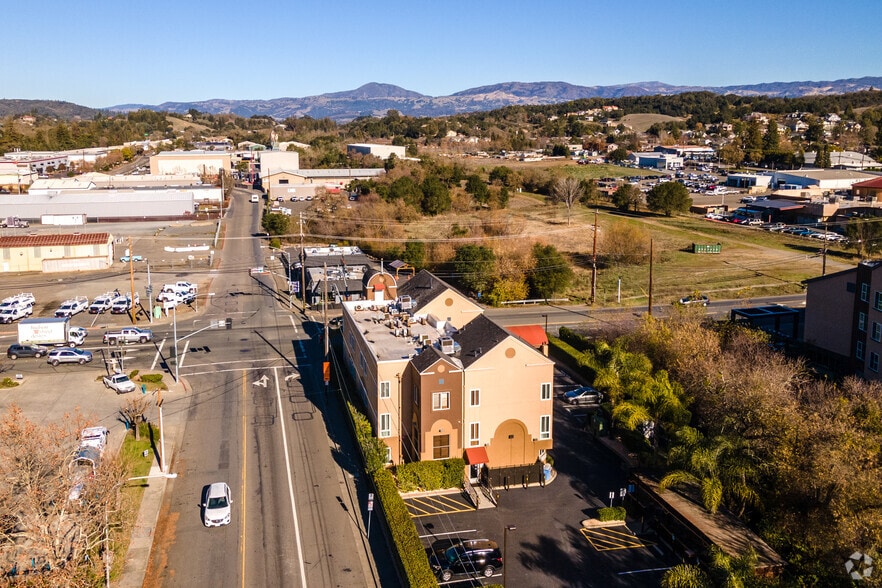 More Photos Of 178 Dry Creek Rd, Healdsburg Hotel For Sale
