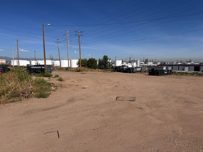 More Photos Of 5315 Vasquez Blvd, Commerce City Manufacturing For Lease