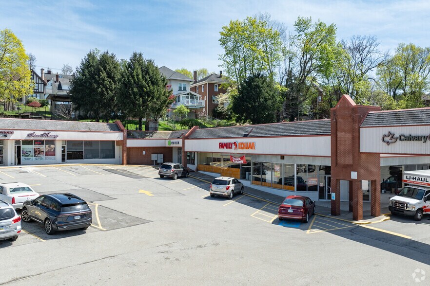 More Photos Of 400 E Pittsburgh St, Greensburg Drugstore For Lease