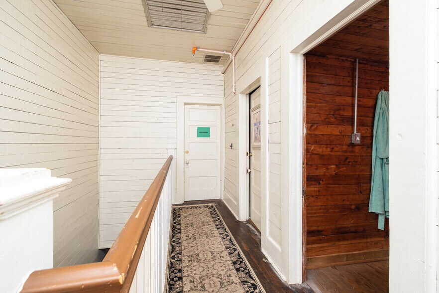 More Photos Of 336 Highway 9 S, Dawsonville Office Residential For Sale