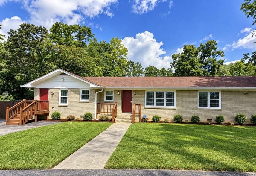 Primary Photo Of 2561 Jerome Rd, Atlanta Daycare Center For Sale