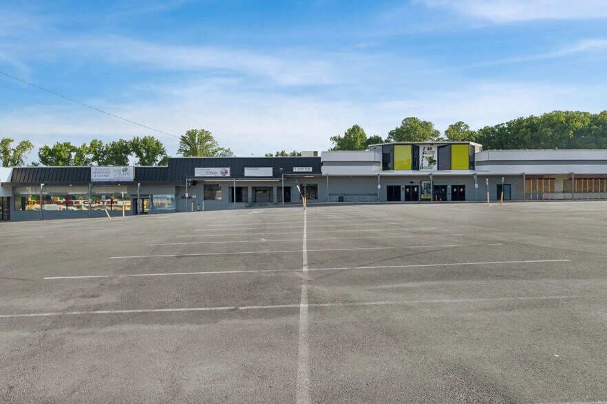 More Photos Of 3100 Branch Ave, Temple Hills General Retail For Lease