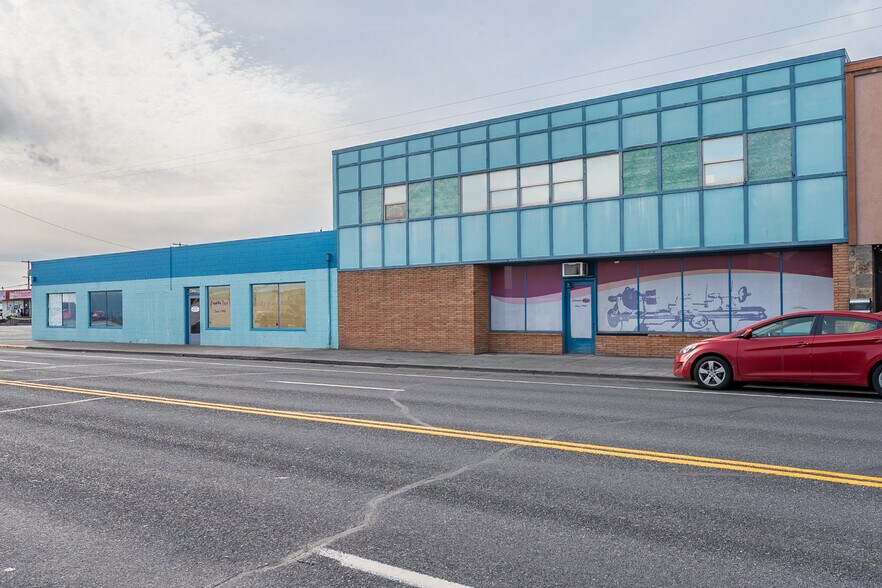 More Photos Of 612 W 3rd Ave, Moses Lake Industrial For Sale