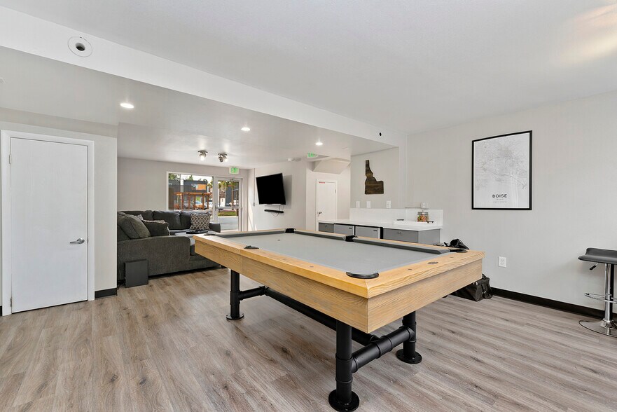More Photos Of 529 Rossi St, Boise Apartments For Sale