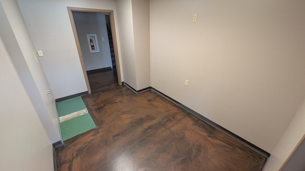 More Photos Of 12555 SR 23 SR 23, Granger Office For Sale