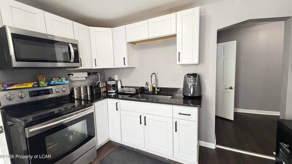 More Photos Of 125 Grove St, Wilkes-Barre Apartments For Sale