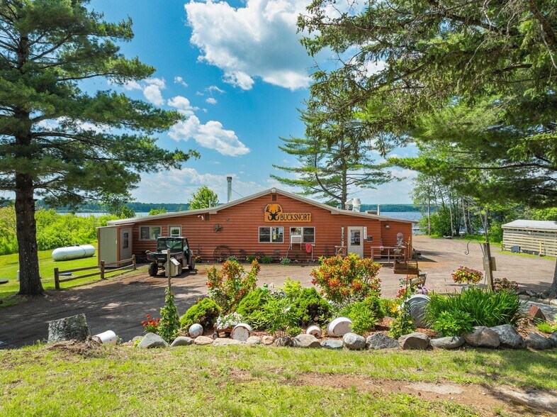 Primary Photo Of 5129 Boyle Rd, Tripoli Trailer Camper Park For Sale