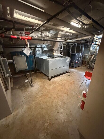 More Photos Of 1575 Brunswick Ave, Lawrence Township Cumberland Bank For Lease