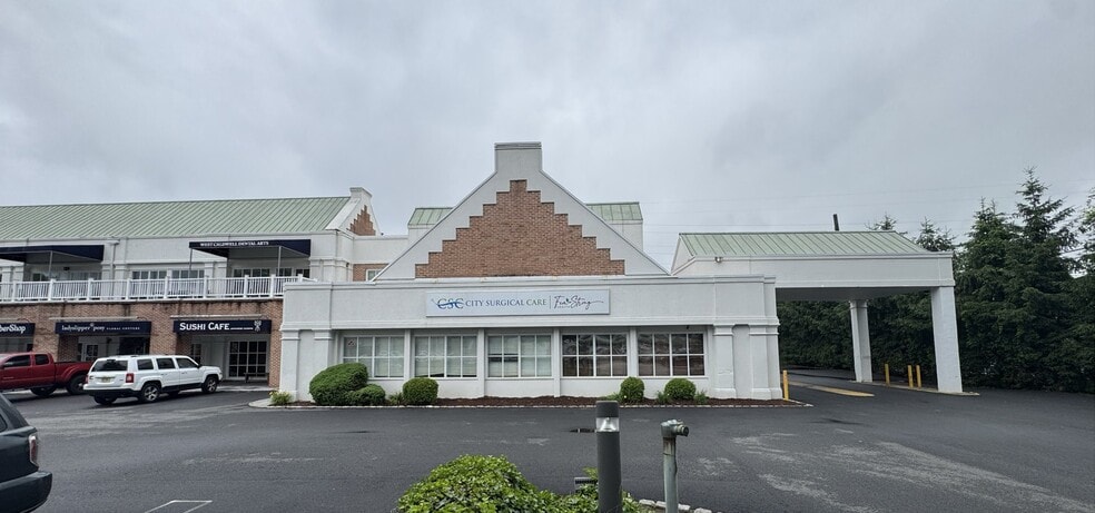 More Photos Of 555 Passaic Ave, West Caldwell Storefront Retail Office For Lease